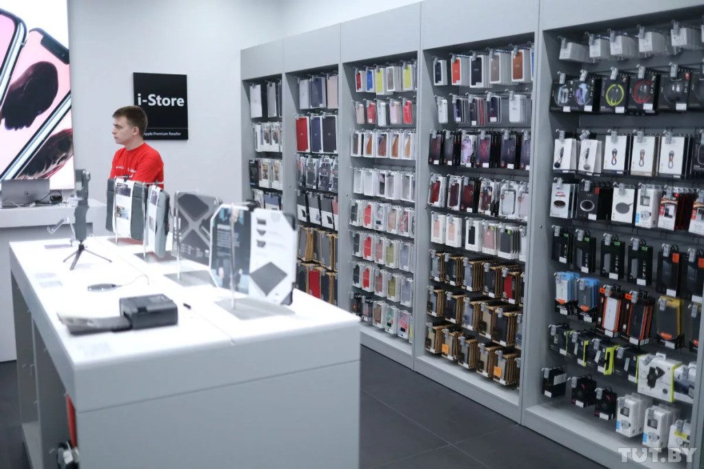 لیست کامل شرکت‌ های وارد کننده لوازم جانبی موبایل